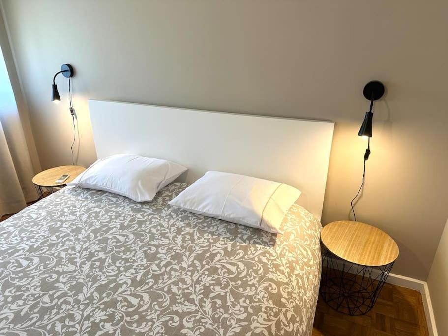 Renovado Com Ac, 2 Wc Completos, Terraco E Garagem Appartement Porto Buitenkant foto